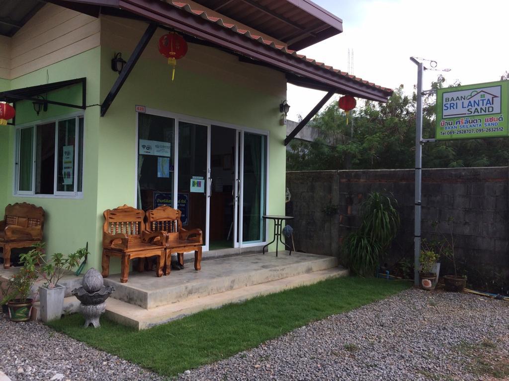 Baan Sri Lanta Sand Koh Lanta Exterior photo